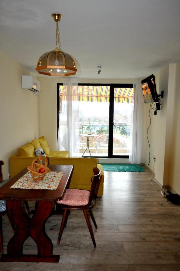 בלאגובגראד New Apartment At A Great Location מראה חיצוני תמונה
