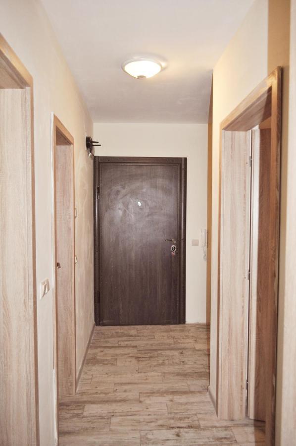 בלאגובגראד New Apartment At A Great Location מראה חיצוני תמונה